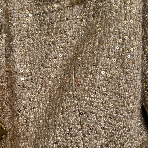 Michael Kors Gold Cropped Blazer with Textured Fabric size 8 pre owned - Picture 2 of 10